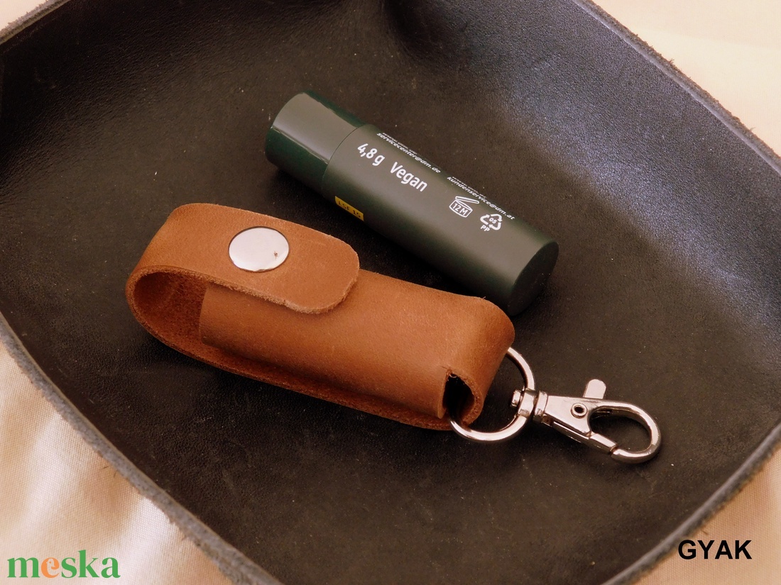 Ajakbalzsam tartó #1 - táska & tok - pénztárca & más tok - zsebkendőtartó tok - Meska.hu