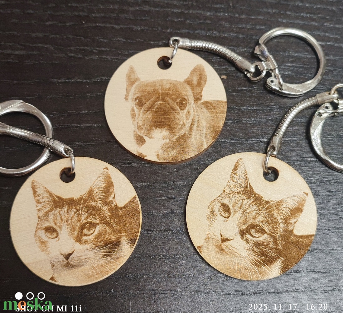 Gravírozott fa fényképes kulcstartó - táska & tok - kulcstartó & táskadísz - kulcstartó - Meska.hu