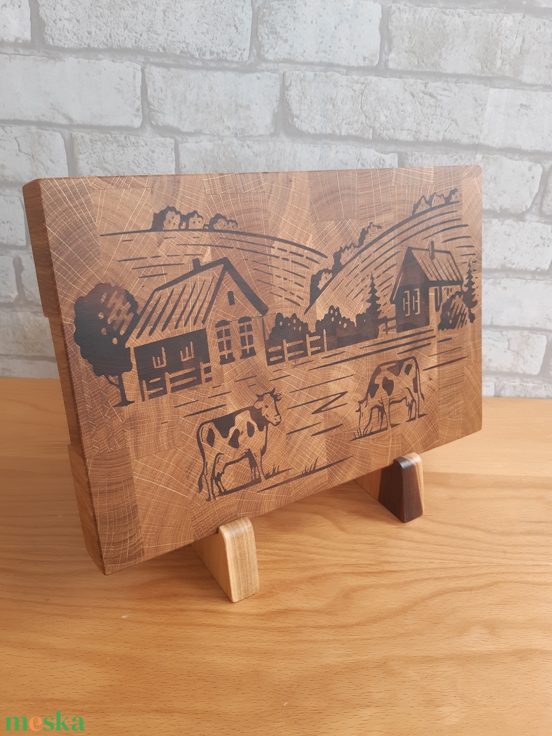 Tehenek a tanyán - bütüs vágódeszka valódi fa betéttel - otthon & életmód - konyhafelszerelés, tálalás - sütés, főzés - vágódeszka - Meska.hu