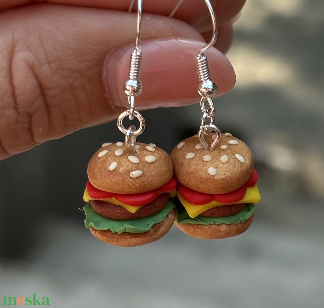 Hamburger lógós fülbevaló - ékszer - fülbevaló - lógó fülbevaló - Meska.hu Hamburger lógós fülbevaló - ékszer - fülbevaló - lógó fülbevaló - Meska.hu