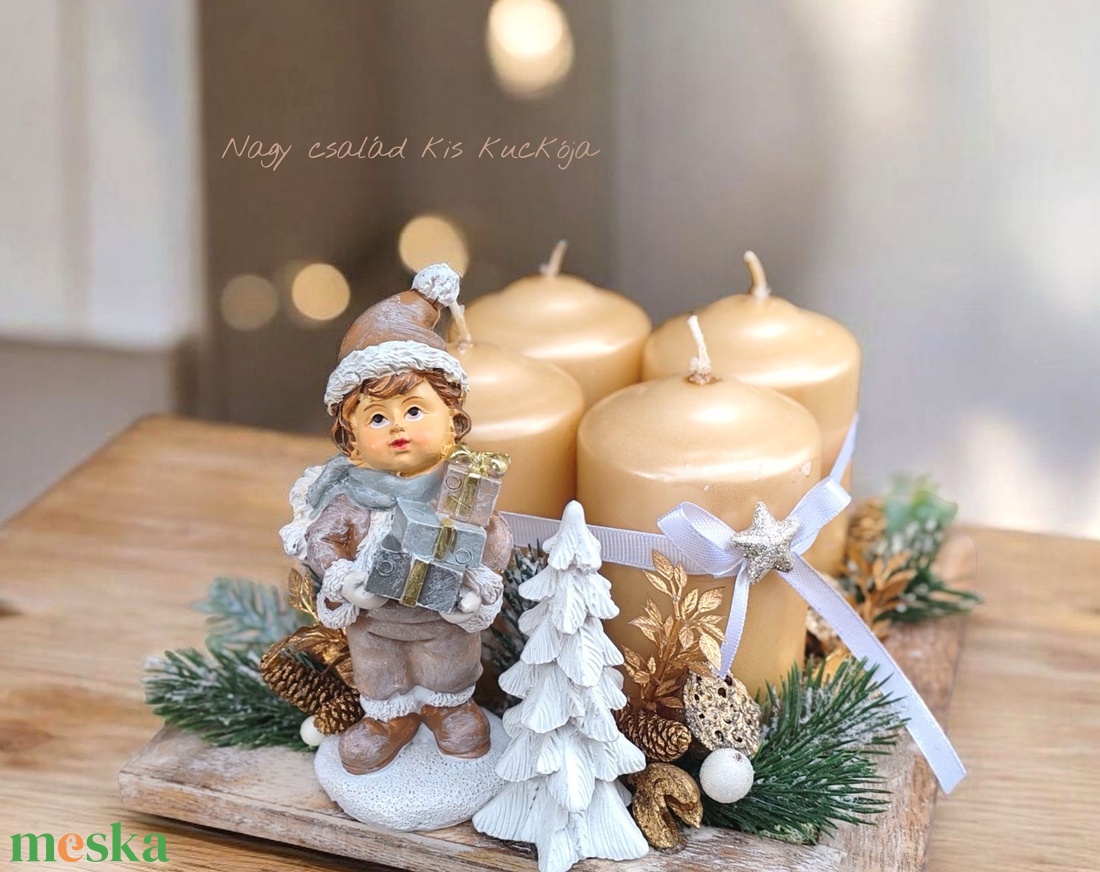 Arany adventi dísz kerámia kisfiúval - karácsony - adventi díszek - adventi asztaldísz - Meska.hu