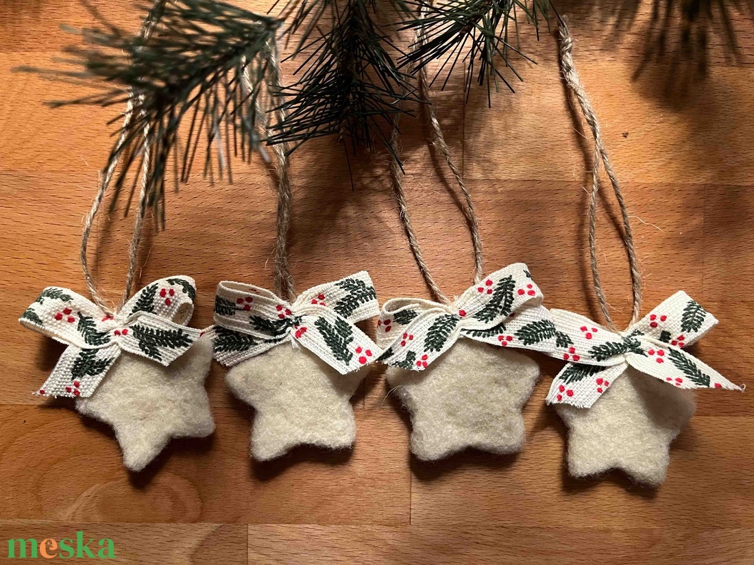 Tűnemezelt csillagok - karácsony - karácsonyi lakásdekoráció - karácsonyfadíszek - Meska.hu