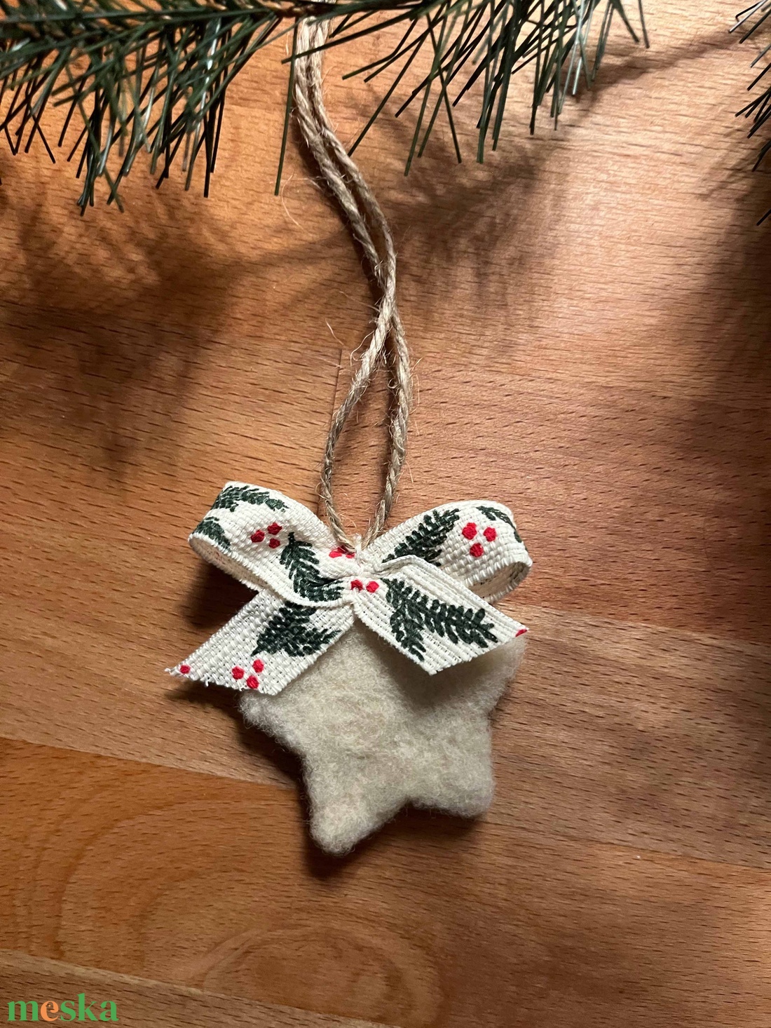 Tűnemezelt csillagok - karácsony - karácsonyi lakásdekoráció - karácsonyfadíszek - Meska.hu