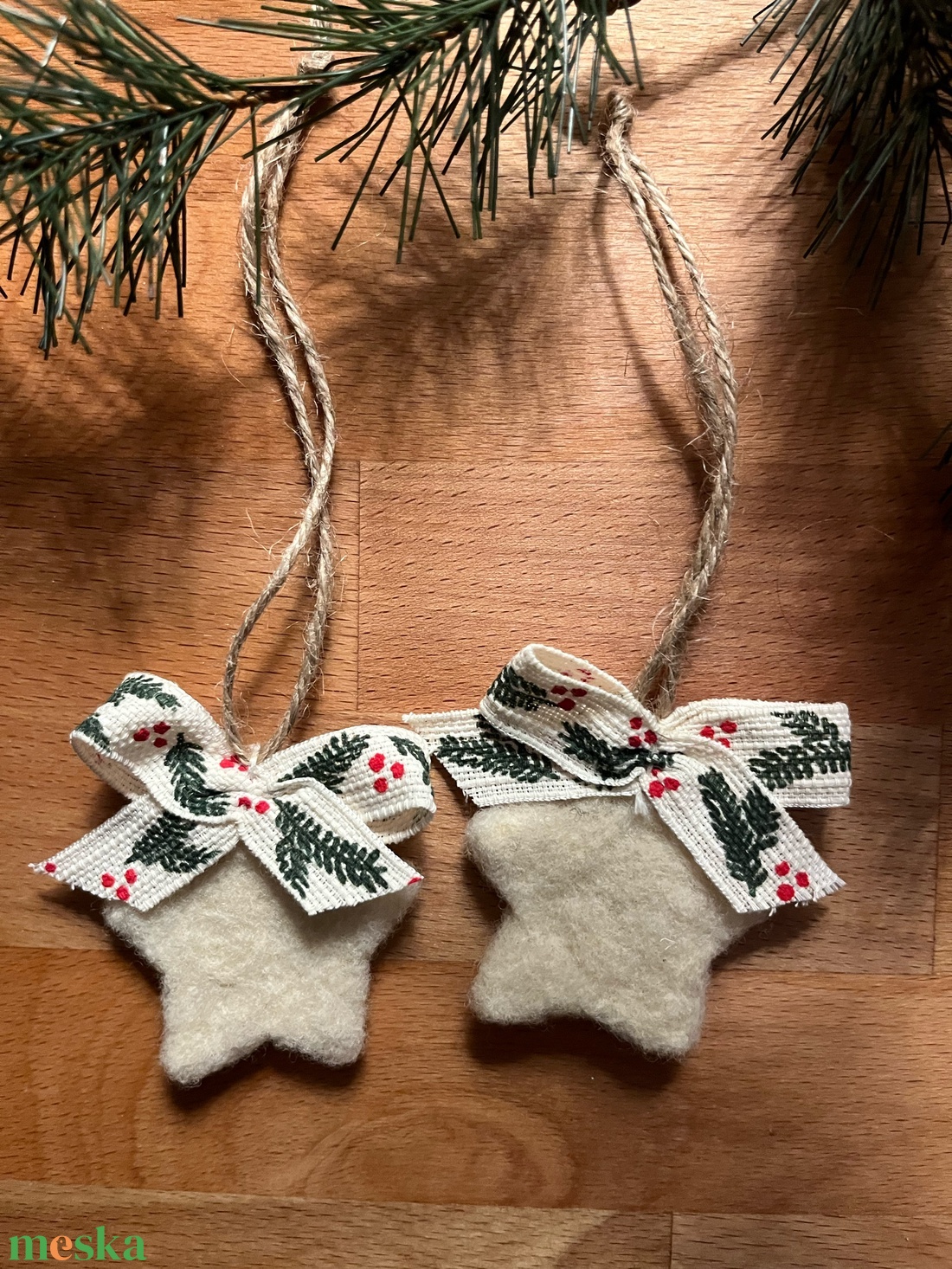 Tűnemezelt csillagok - karácsony - karácsonyi lakásdekoráció - karácsonyfadíszek - Meska.hu