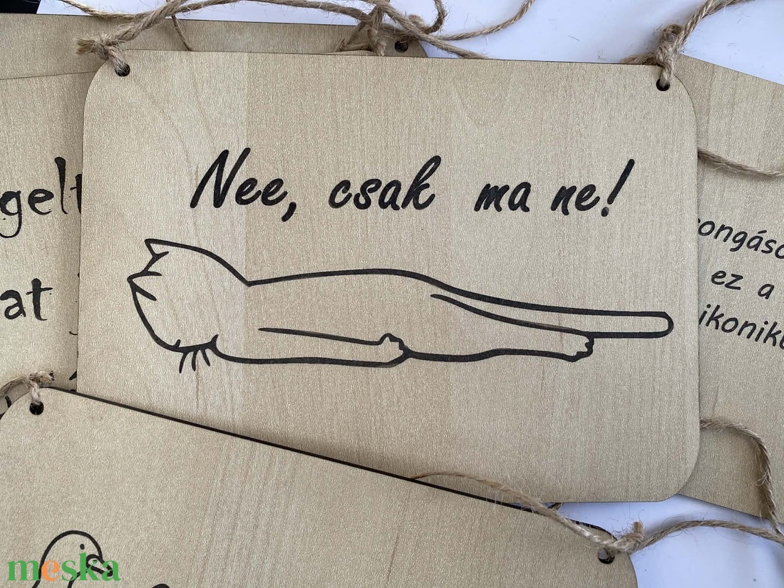 Vicces tábla ajándékba - otthon & életmód - dekoráció - asztal és polc dekoráció - gravírozott táblák - Meska.hu