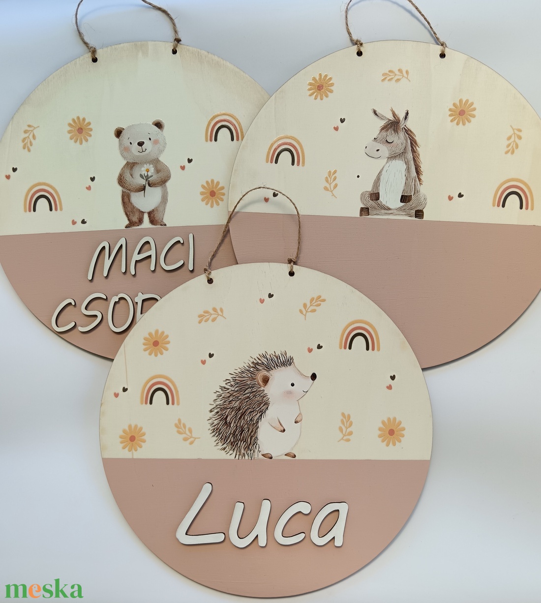 Macis névtábla - baba - mama - babaszoba dekoráció - baba névtábla - Meska.hu