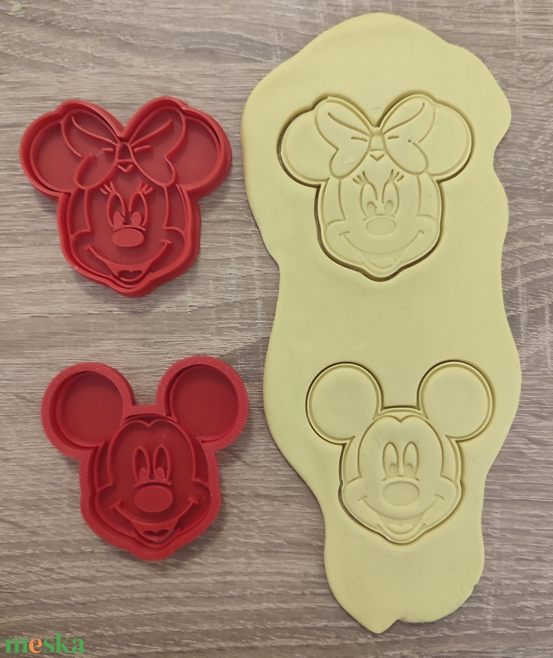 Mickey és Minnie sütikiszúró csomag - otthon & életmód - konyhafelszerelés, tálalás - sütés, főzés - sütikiszúró - Meska.hu Mickey és Minnie sütikiszúró csomag - otthon & életmód - konyhafelszerelés, tálalás - sütés, főzés - sütikiszúró - Meska.hu