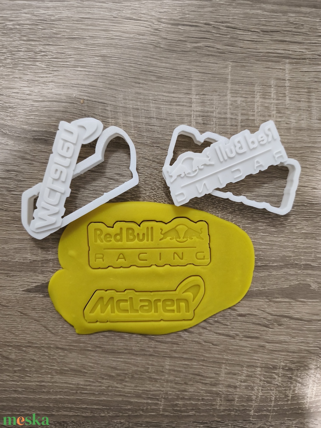 Forma1 sütikiszúró - otthon & életmód - konyhafelszerelés, tálalás - sütés, főzés - sütikiszúró - Meska.hu