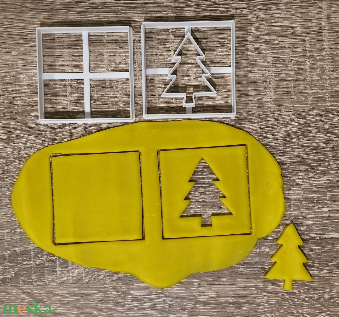 Karácsonyfás linzer kiszúró - otthon & életmód - konyhafelszerelés, tálalás - sütés, főzés - sütikiszúró - Meska.hu