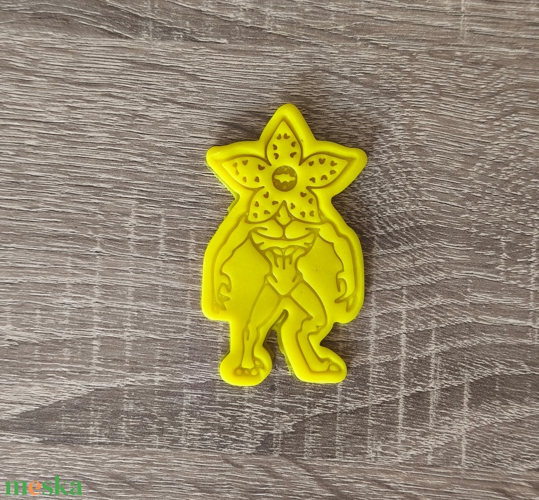 Stranger Things sütikiszúró - otthon & életmód - konyhafelszerelés, tálalás - sütés, főzés - sütikiszúró - Meska.hu