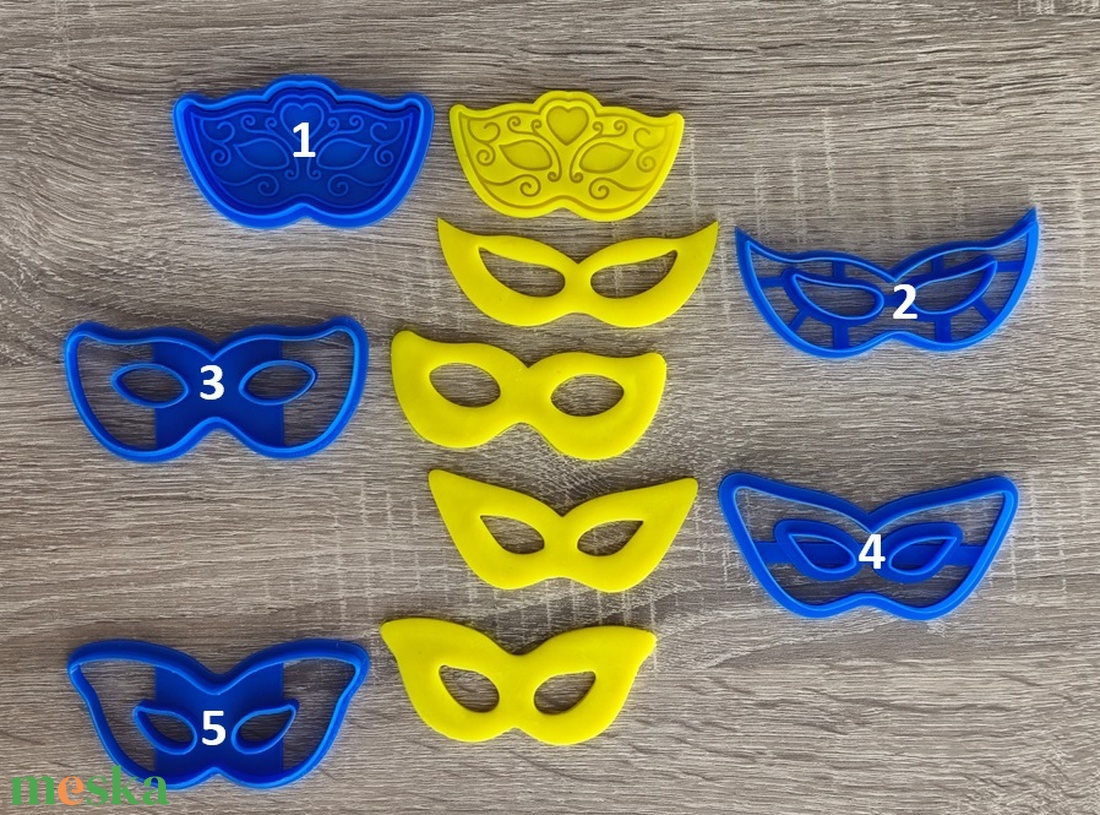 Farsangi álarc sütikiszúró - otthon & életmód - konyhafelszerelés, tálalás - sütés, főzés - sütikiszúró - Meska.hu