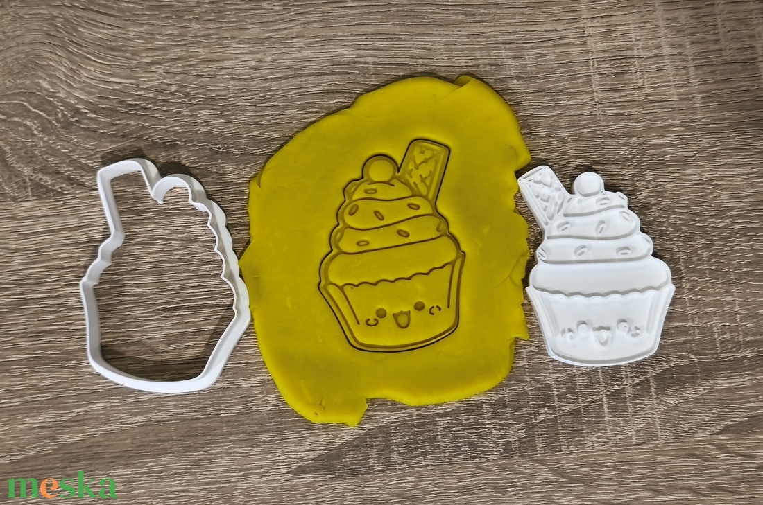 Muffin sütikiszúró - otthon & életmód - konyhafelszerelés, tálalás - sütés, főzés - sütikiszúró - Meska.hu