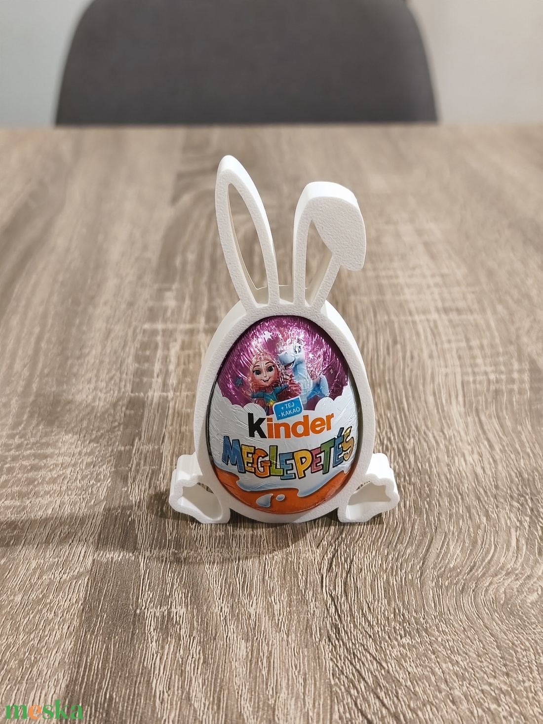 Kinder tojás tartó/átadó - ünnepi díszek, dekorációk - húsvéti díszek és dekorációk - húsvéti ajándékátadó - Meska.hu