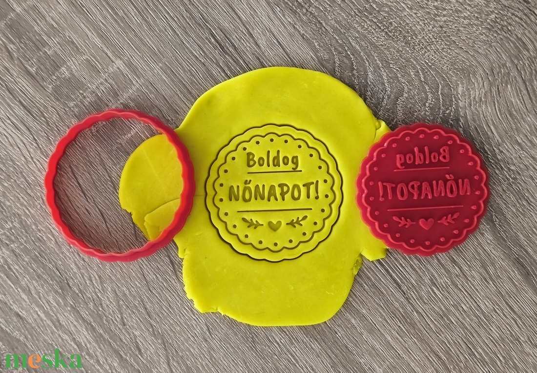 Boldog nőnapot sütikiszúró - otthon & életmód - konyhafelszerelés, tálalás - sütés, főzés - sütikiszúró - Meska.hu