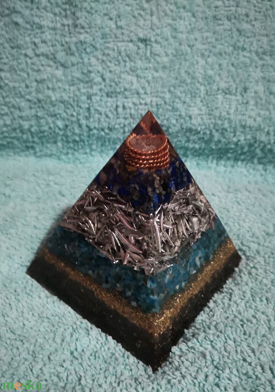 Orgonit piramis Lápisz, Apatit  - otthon & életmód - dekoráció - spiritualitás - orgonit piramis - Meska.hu