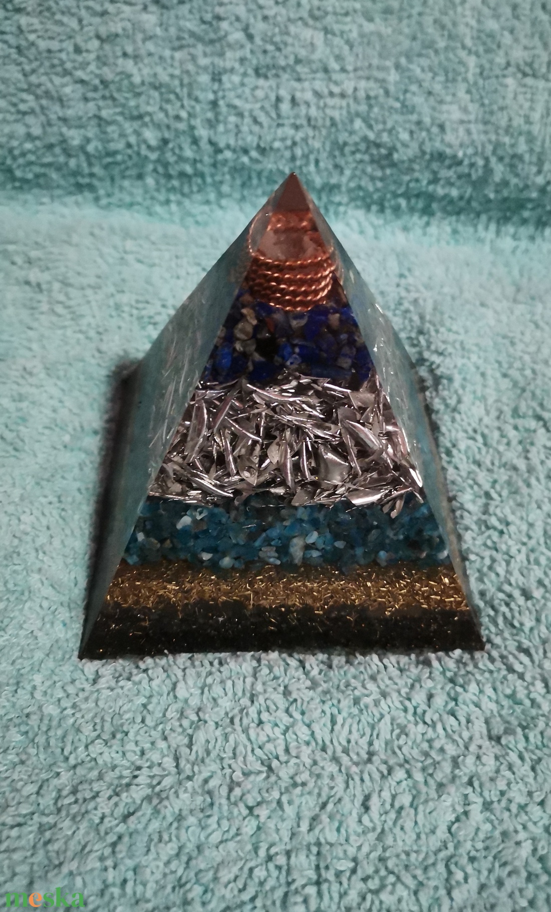 Orgonit piramis Lápisz, Apatit  - otthon & életmód - dekoráció - spiritualitás - orgonit piramis - Meska.hu