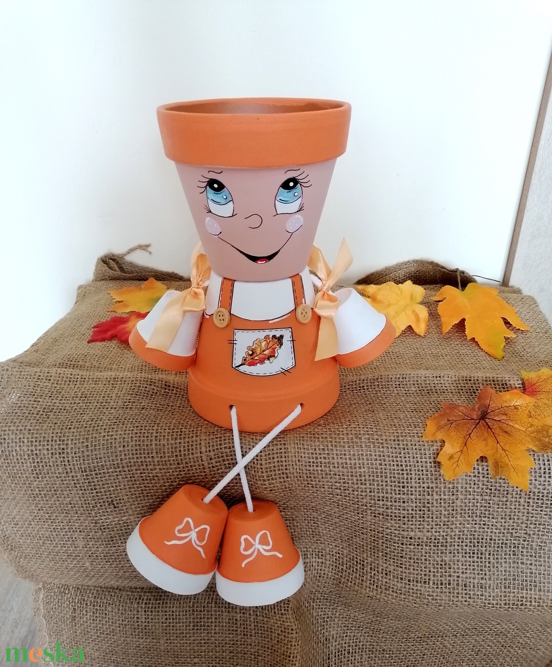 Őszi cserépfigura - kislány  - otthon & életmód - dekoráció - dísztárgy - Meska.hu