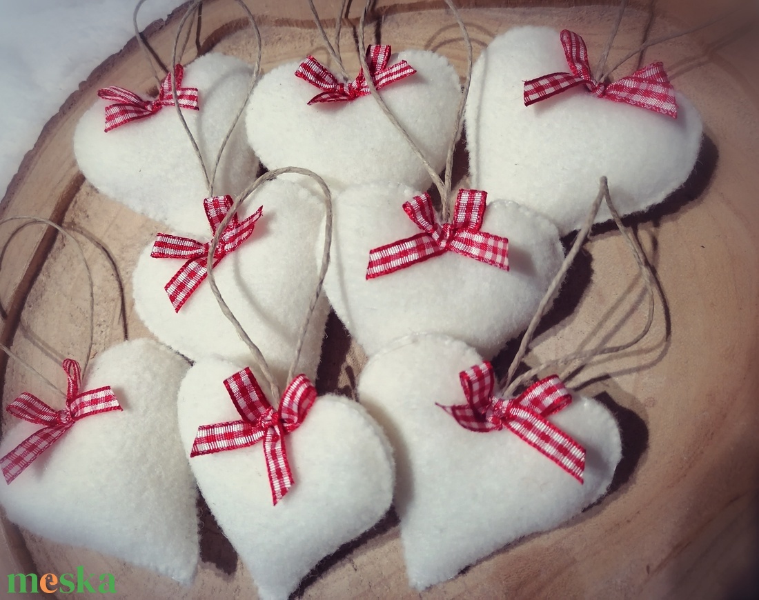 Filc szív csomag  - karácsony - karácsonyi lakásdekoráció - karácsonyfadíszek - Meska.hu