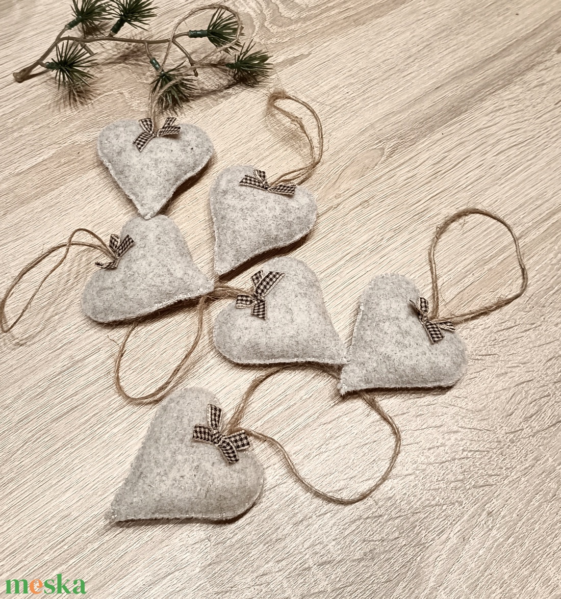 Filc függő dísz  - karácsony - karácsonyi lakásdekoráció - karácsonyfadíszek - Meska.hu
