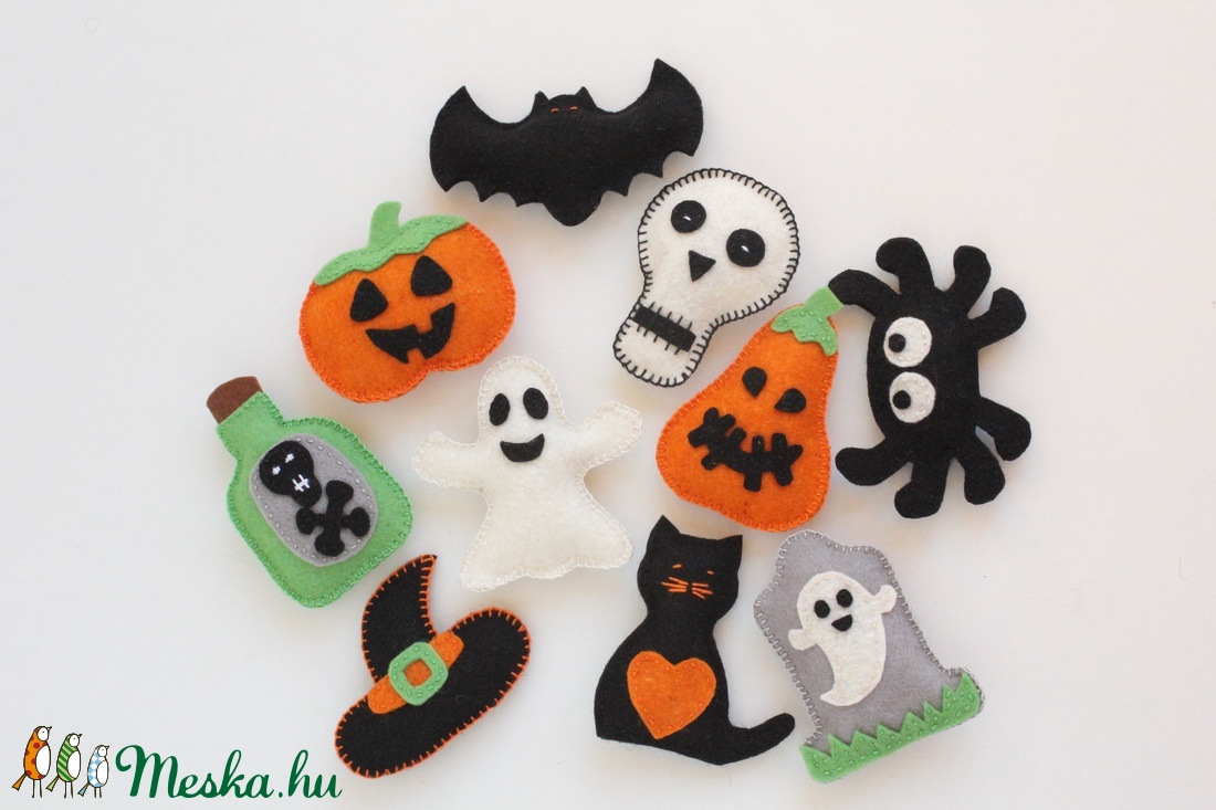 10 db Halloween filc (függő) díszek - denevér, fekete macska, pók, tökök, szellem, koponya, boszisapka, méreg, sírkő - - Meska.hu 10 db Halloween filc (függő) díszek - denevér, fekete macska, pók, tökök, szellem, koponya, boszisapka, méreg, sírkő - - Meska.hu