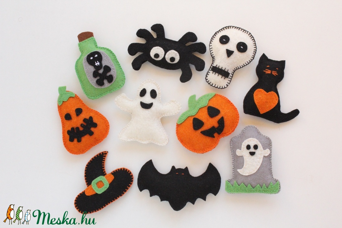 10 db Halloween filc (függő) díszek - denevér, fekete macska, pók, tökök, szellem, koponya, boszisapka, méreg, sírkő - - Meska.hu 10 db Halloween filc (függő) díszek - denevér, fekete macska, pók, tökök, szellem, koponya, boszisapka, méreg, sírkő - - Meska.hu