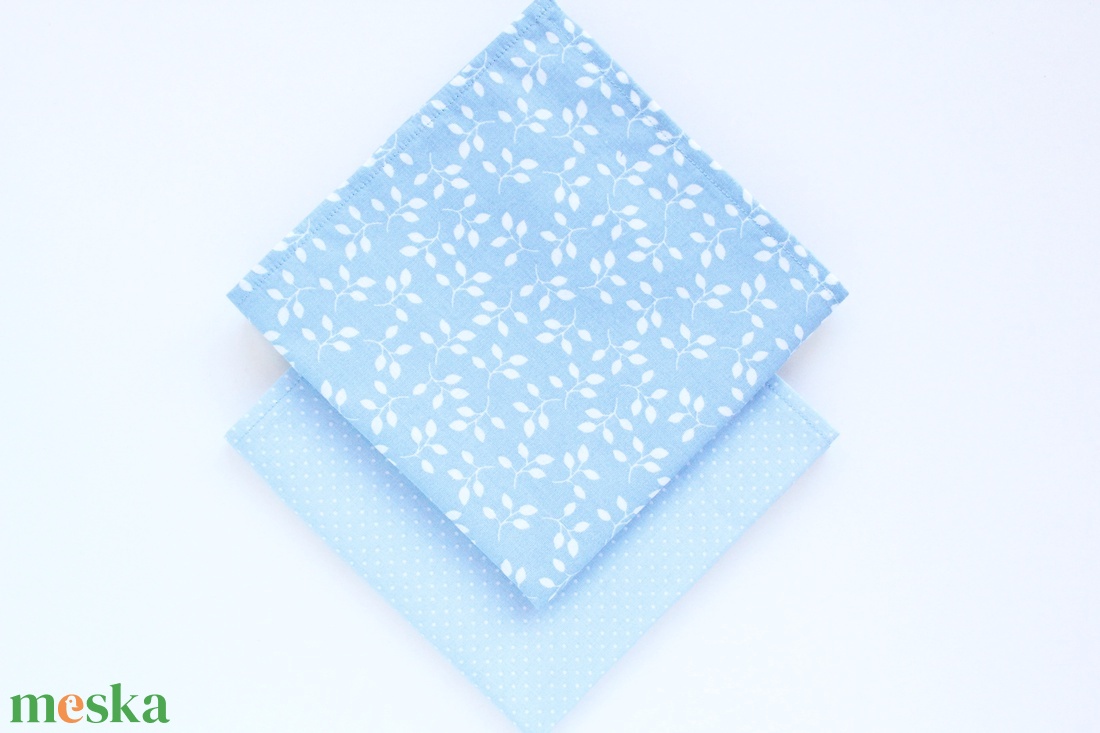 2 db textil szalvéta, 100% pamutvászon, világoskék alapon fehér leveles és apró pöttyös mintával -  - Meska.hu