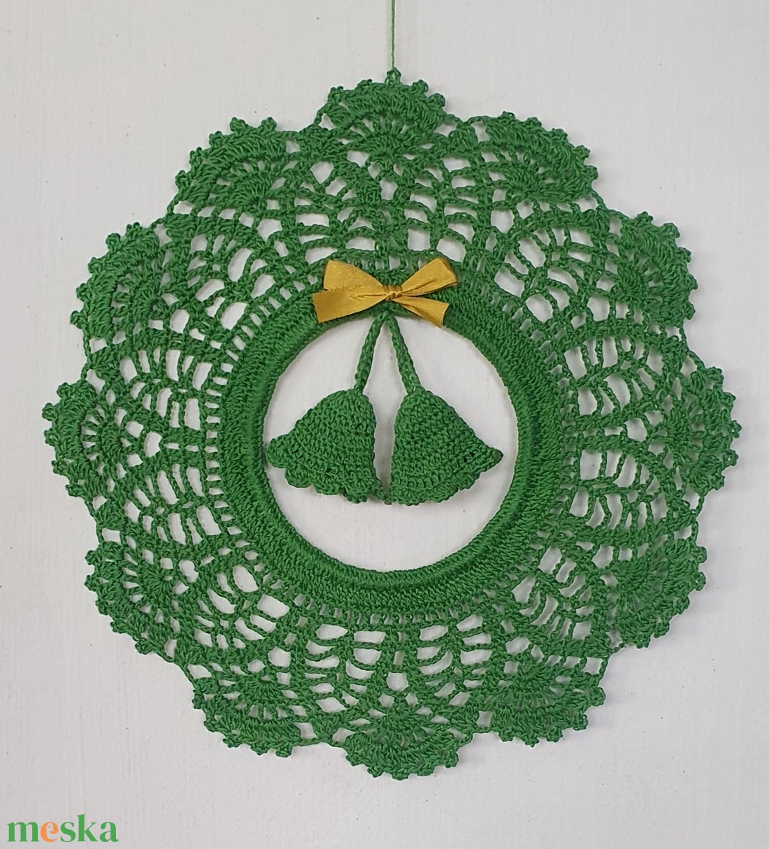 Zöld horgolt karácsonyi ajtódísz - karácsony - karácsonyi lakásdekoráció - karácsonyi ajtódíszek - Meska.hu