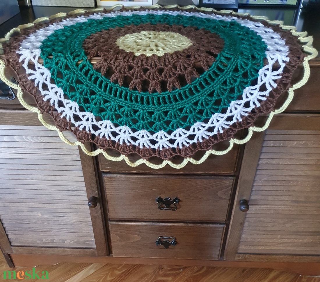 72 cm-es színes kerek horgolt terítő (mandala) - otthon & életmód - dekoráció - asztal és polc dekoráció - horgolt & csipketerítő - Meska.hu 72 cm-es színes kerek horgolt terítő (mandala) - otthon & életmód - dekoráció - asztal és polc dekoráció - horgolt & csipketerítő - Meska.hu