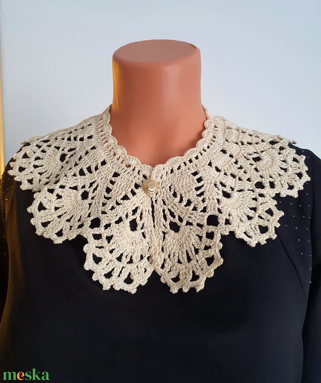 Horgolt csipkegallér ekrü fonalból - ruha & divat - sál, sapka, kendő - vállkendő - Meska.hu