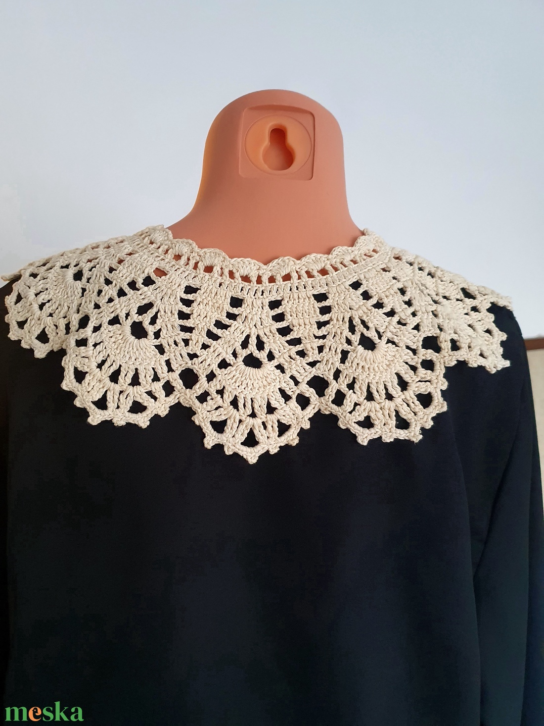 Horgolt csipkegallér ekrü fonalból - ruha & divat - sál, sapka, kendő - vállkendő - Meska.hu