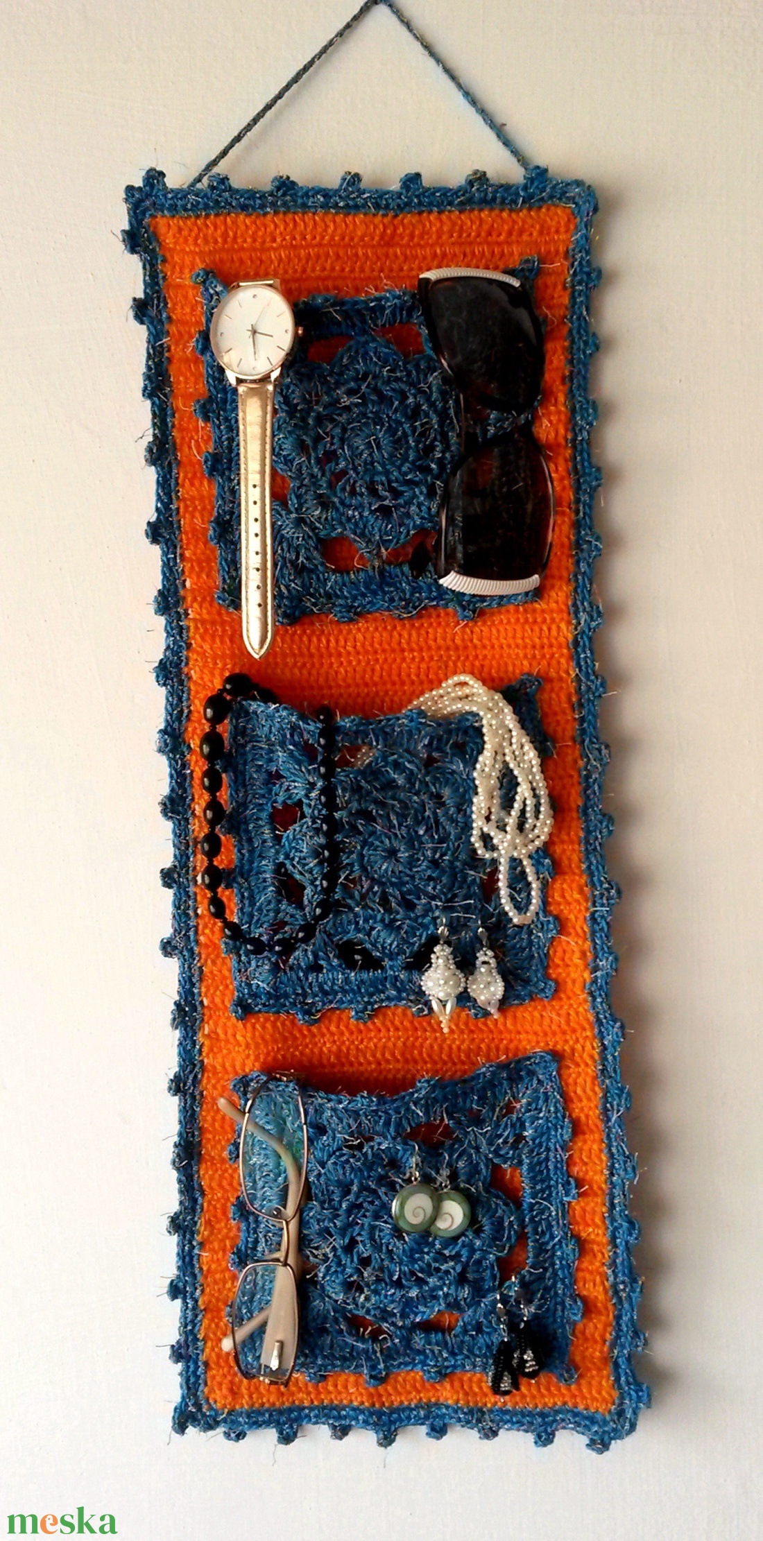 Fali horgolt tároló, falikép - otthon & életmód - dekoráció - fali és függő dekoráció - falra akasztható dekor - Meska.hu
