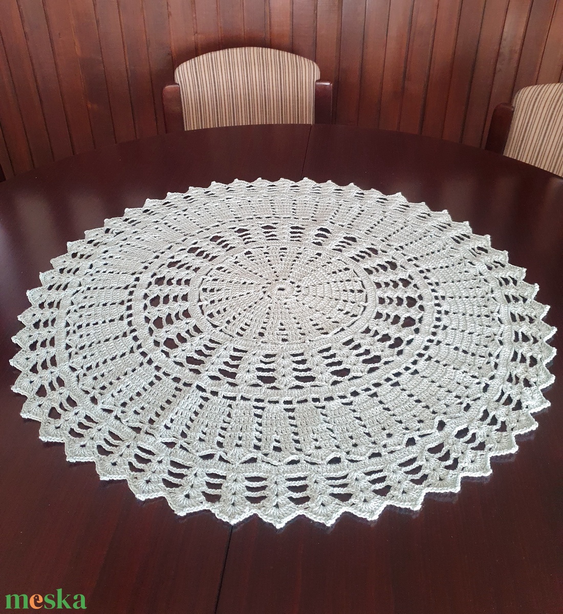 65 cm-es kerek horgolt terítő (mandala) - otthon & életmód - lakástextil - abrosz, terítő - díszterítő polcra, komódra - Meska.hu