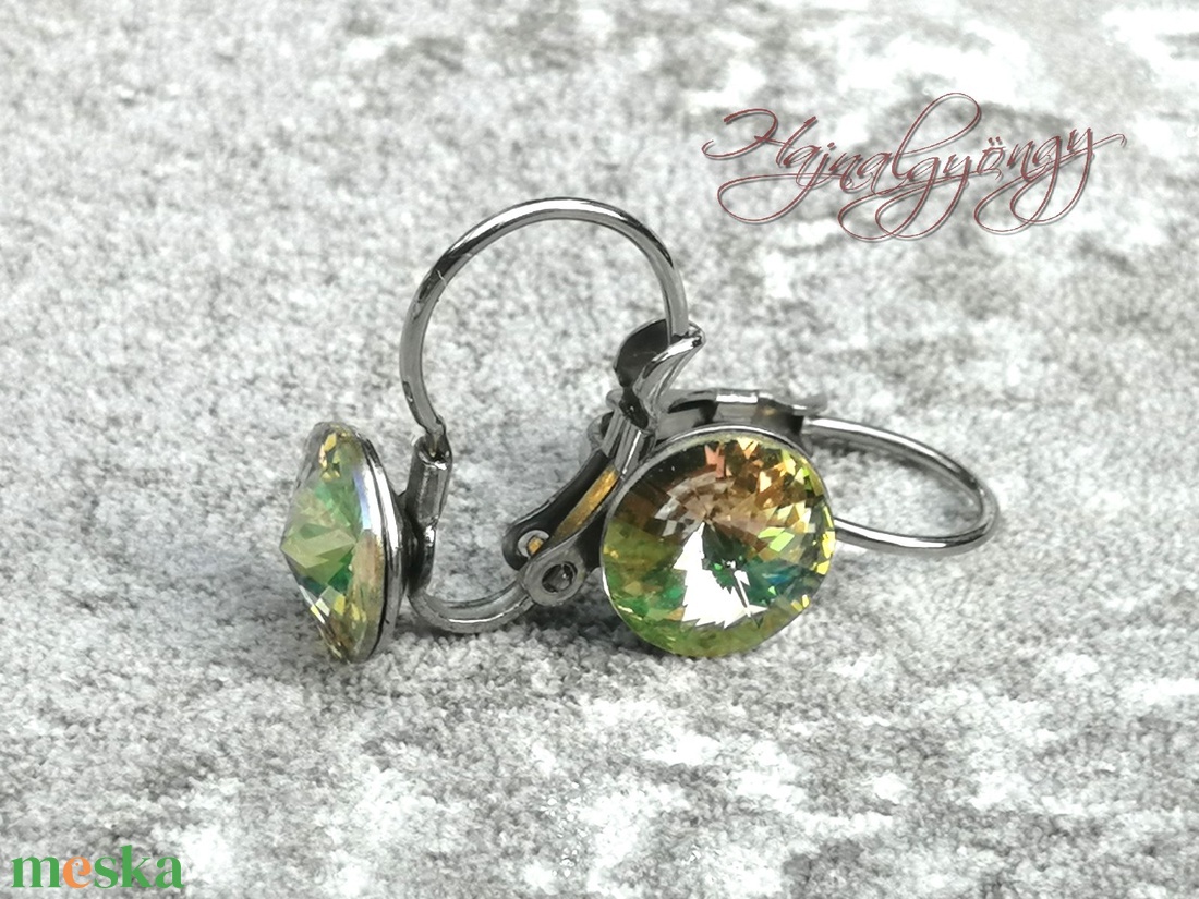 LUMINOUS GREEN francia kapcsos fülbevaló 8 mm - ékszer - fülbevaló - lógó fülbevaló - Meska.hu