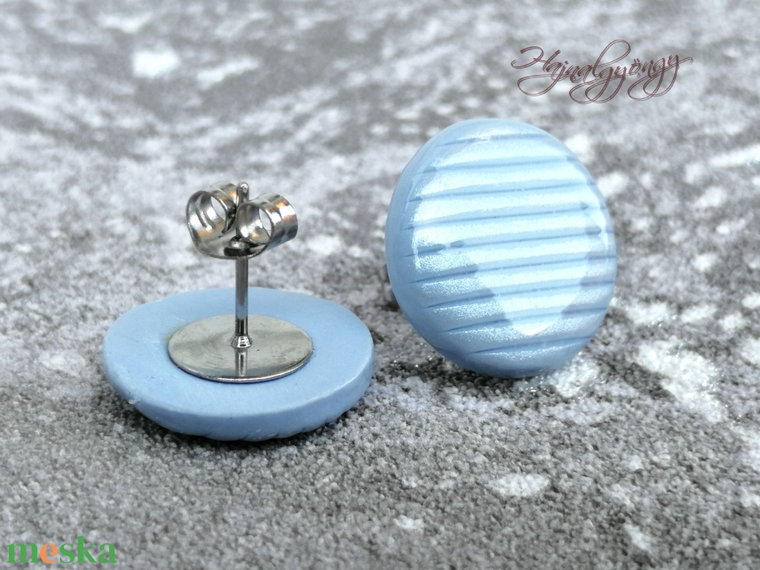 Jégkék csíkos nagy fülbevaló - ékszer - fülbevaló - pötty fülbevaló - Meska.hu