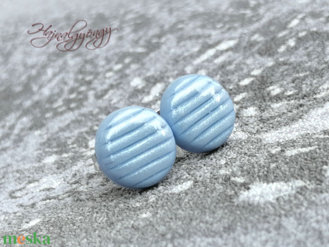 Jégkék csíkos  fülbevaló - ékszer - fülbevaló - pötty fülbevaló - Meska.hu