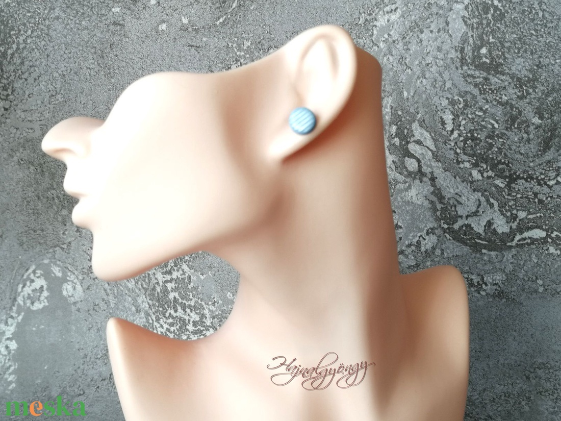 Jégkék csíkos  fülbevaló - ékszer - fülbevaló - pötty fülbevaló - Meska.hu