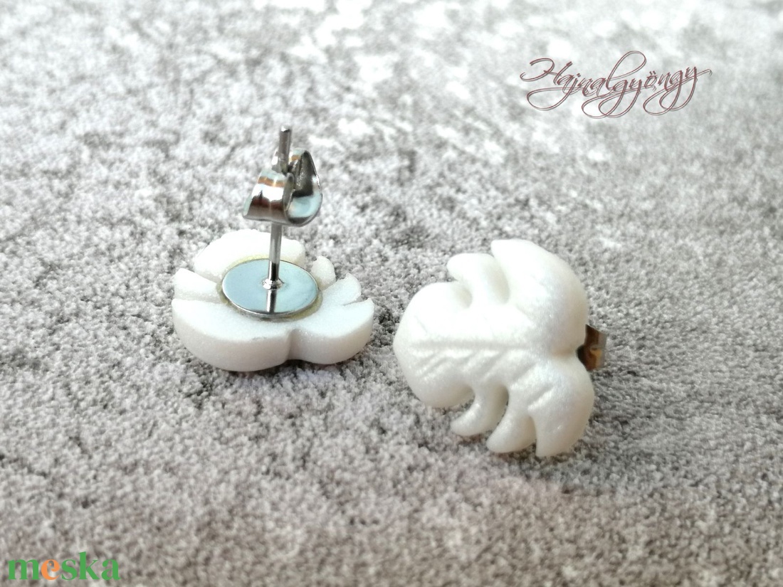 PHILODENDRON fehér fülbevaló - ékszer - fülbevaló - pötty fülbevaló - Meska.hu