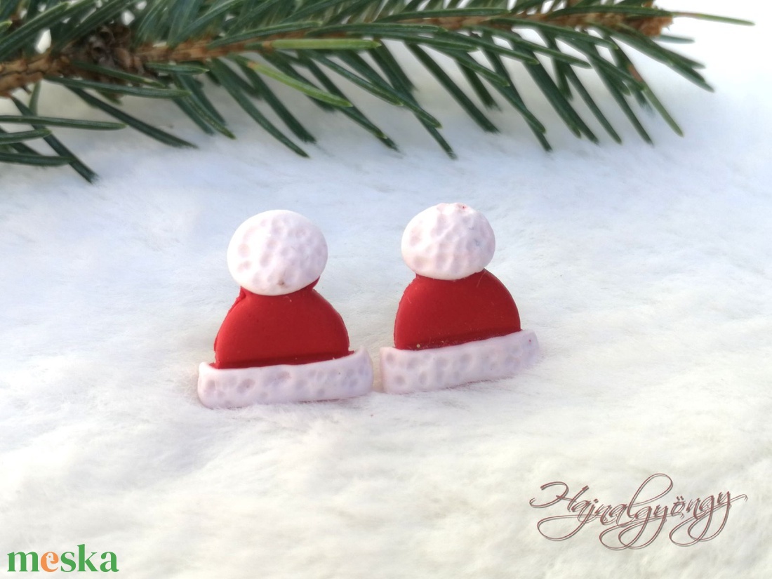 Mikulás sapka fülbevaló - ékszer - fülbevaló - pötty fülbevaló - Meska.hu
