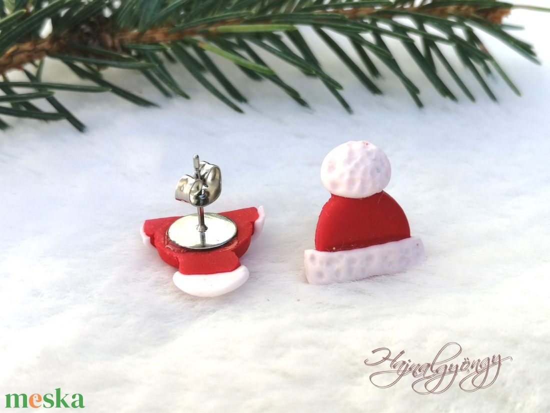 Mikulás sapka fülbevaló - ékszer - fülbevaló - pötty fülbevaló - Meska.hu