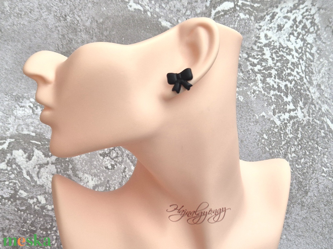 FEKETE MASNI  fülbevaló - ékszer - fülbevaló - pötty fülbevaló - Meska.hu