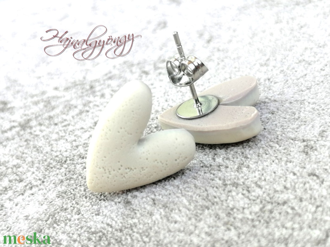 KRÉM SZÍV fülbevaló  - ékszer - fülbevaló - pötty fülbevaló - Meska.hu