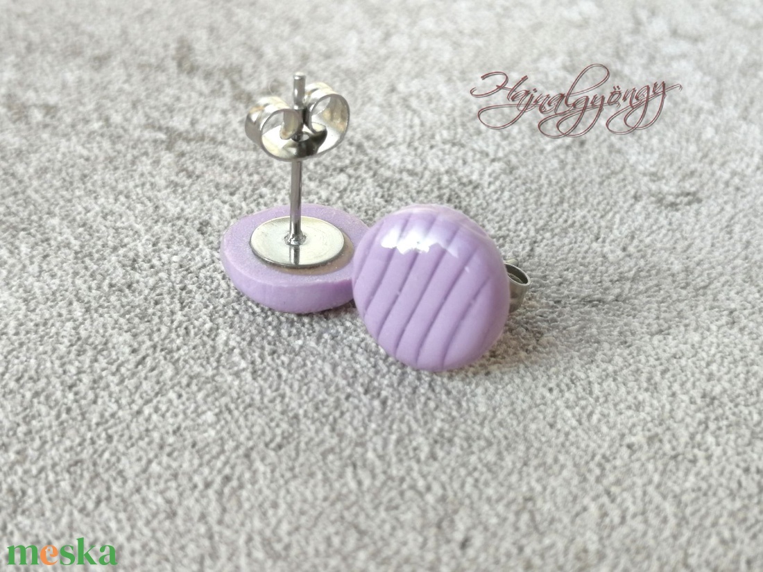 VILÁGOSLILA fülbevaló  - ékszer - fülbevaló - pötty fülbevaló - Meska.hu