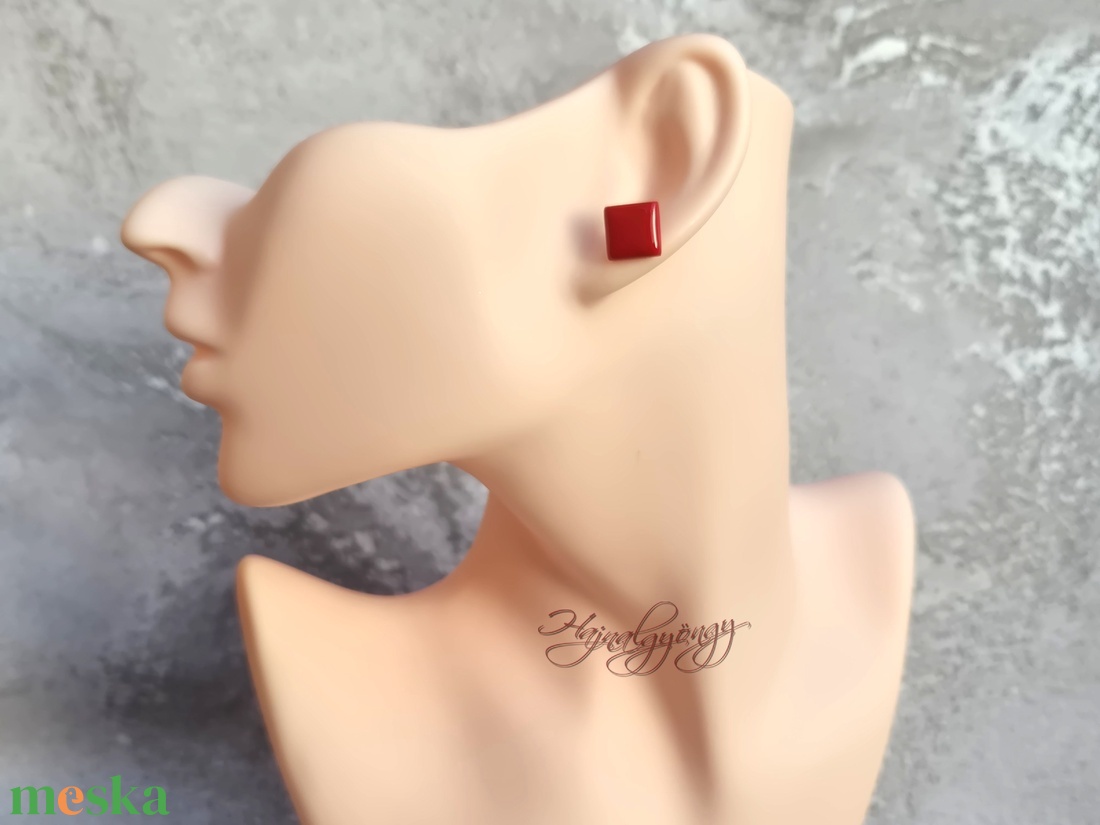 PIROS NÉGYZET fülbevaló  - ékszer - fülbevaló - pötty fülbevaló - Meska.hu