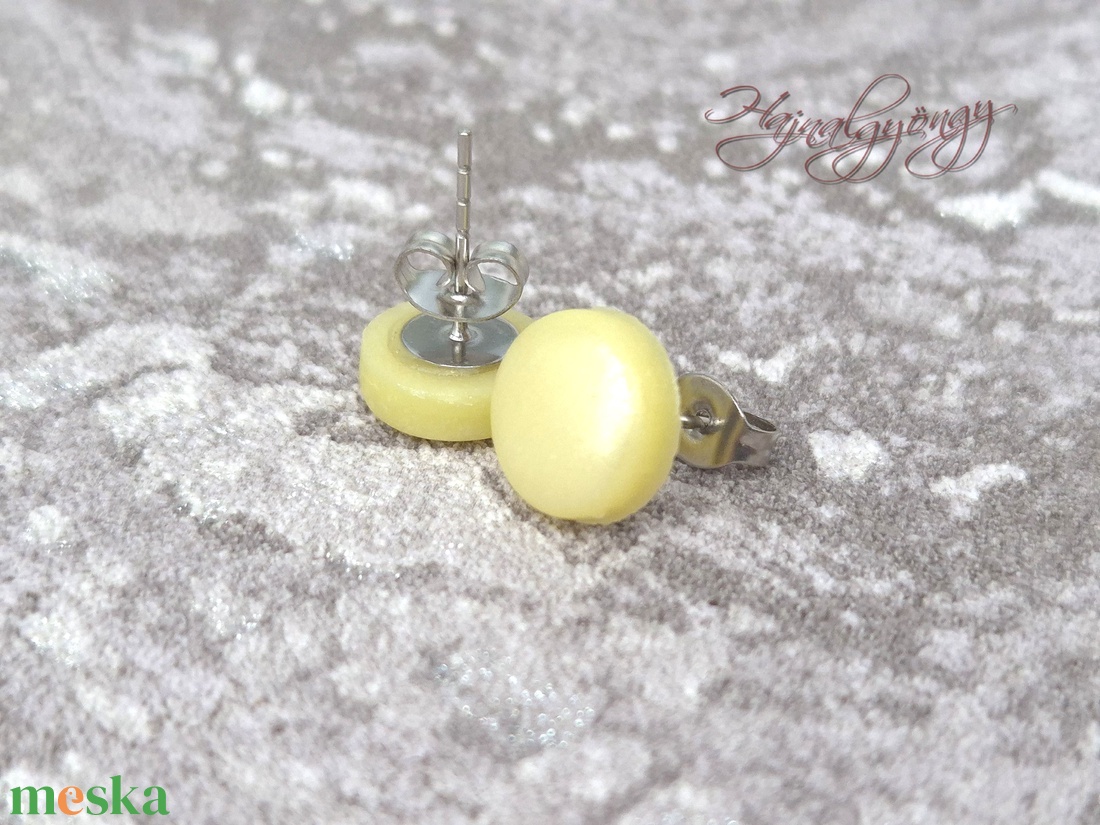 FÉNYES SÁRGA fülbevaló  - ékszer - fülbevaló - pötty fülbevaló - Meska.hu
