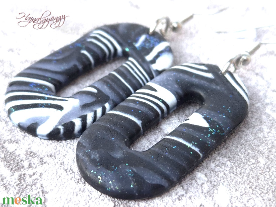 MILKY WAY - fekete fehér nemesacél fülbevaló - ékszer - fülbevaló - lógó fülbevaló - Meska.hu