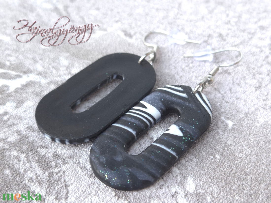 MILKY WAY - fekete fehér nemesacél fülbevaló - ékszer - fülbevaló - lógó fülbevaló - Meska.hu