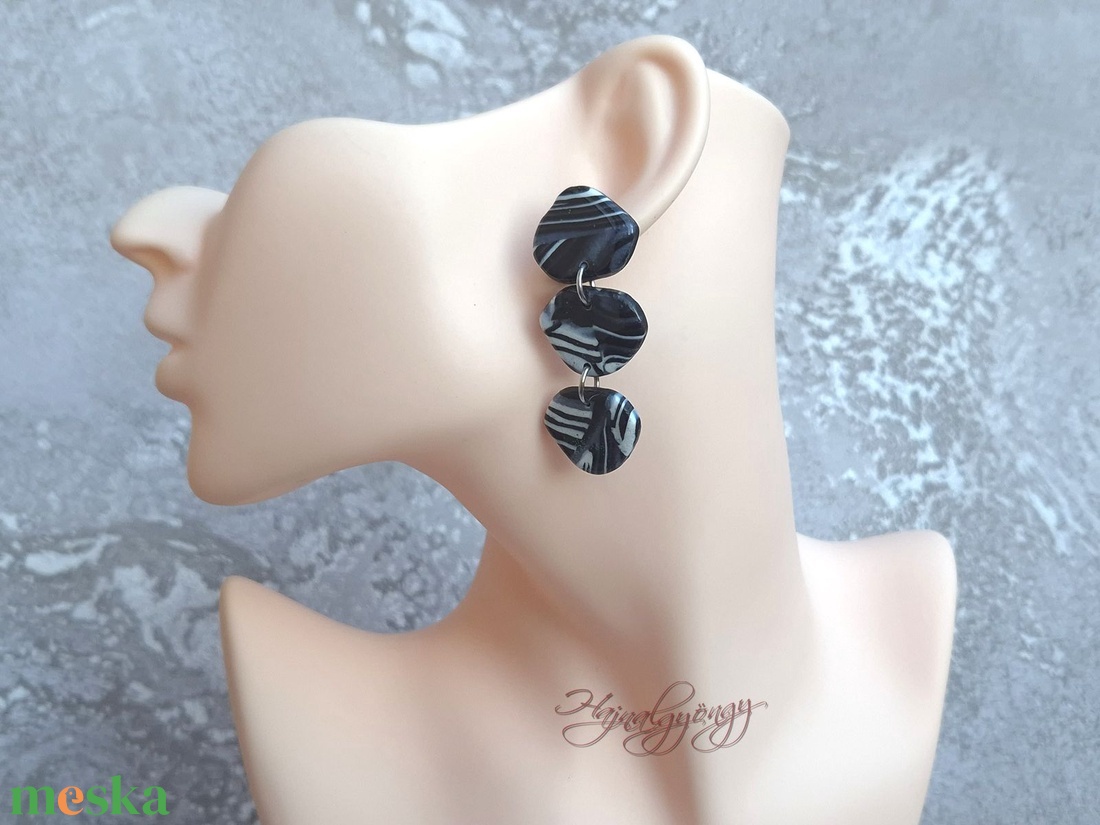 MILKY WAY - fekete fehér nemesacél fülbevaló - ékszer - fülbevaló - lógó fülbevaló - Meska.hu