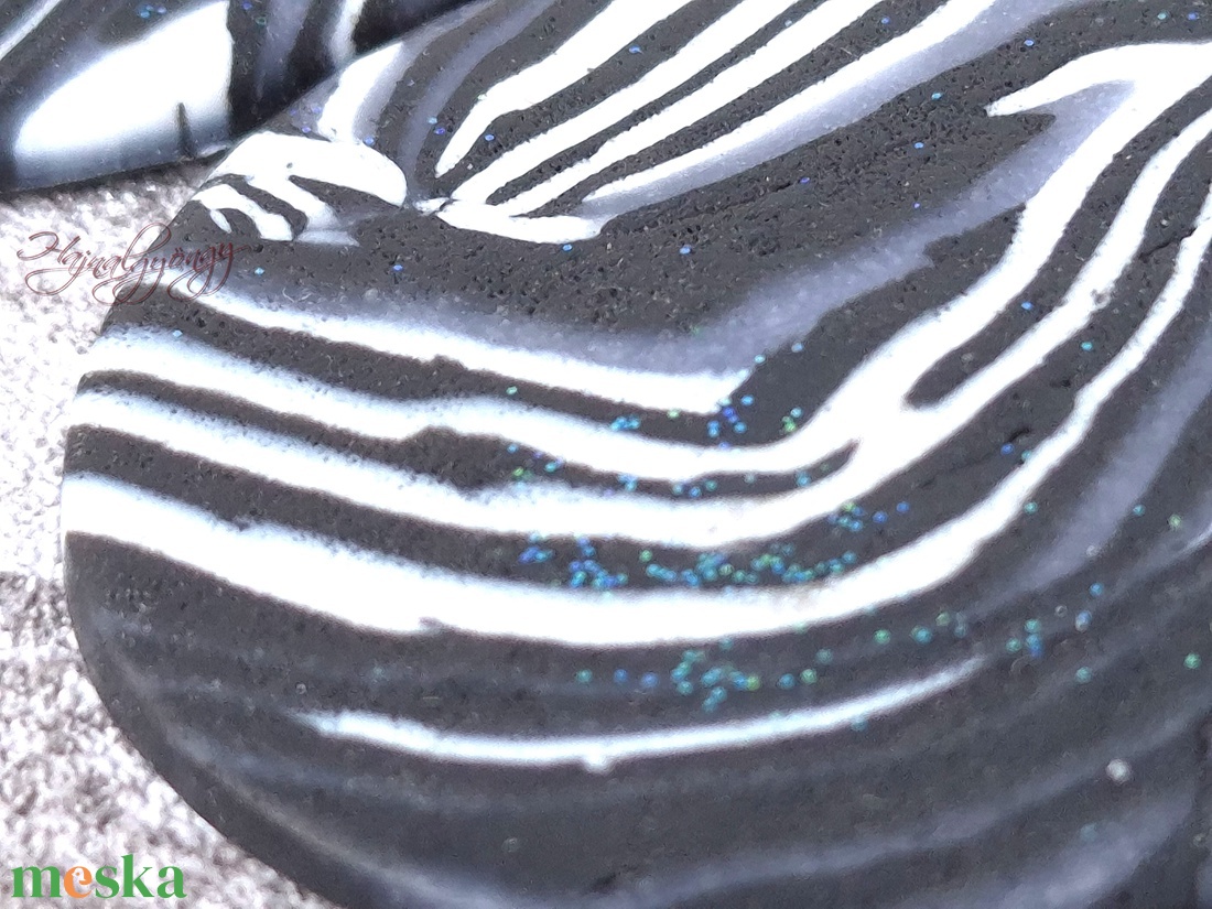 MILKY WAY - fekete fehér nemesacél fülbevaló - ékszer - fülbevaló - lógó fülbevaló - Meska.hu