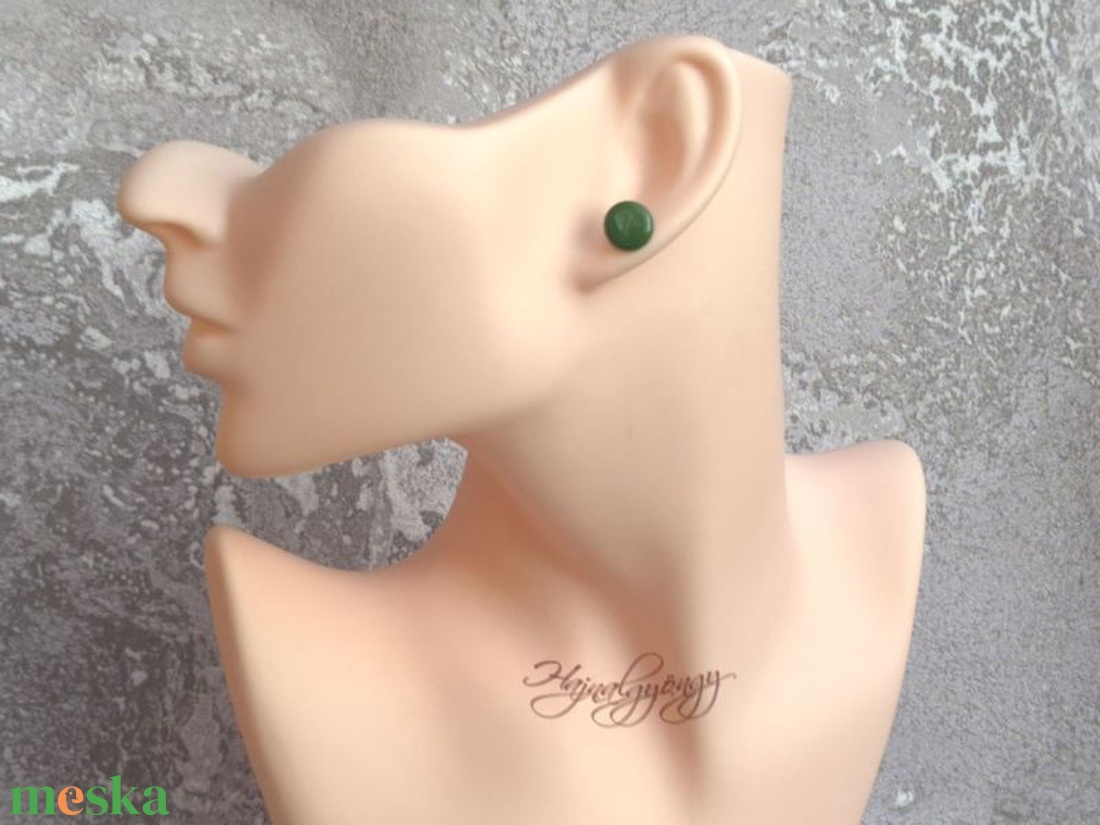 FŰZÖLD fülbevaló 10 mm - ékszer - fülbevaló - pötty fülbevaló - Meska.hu