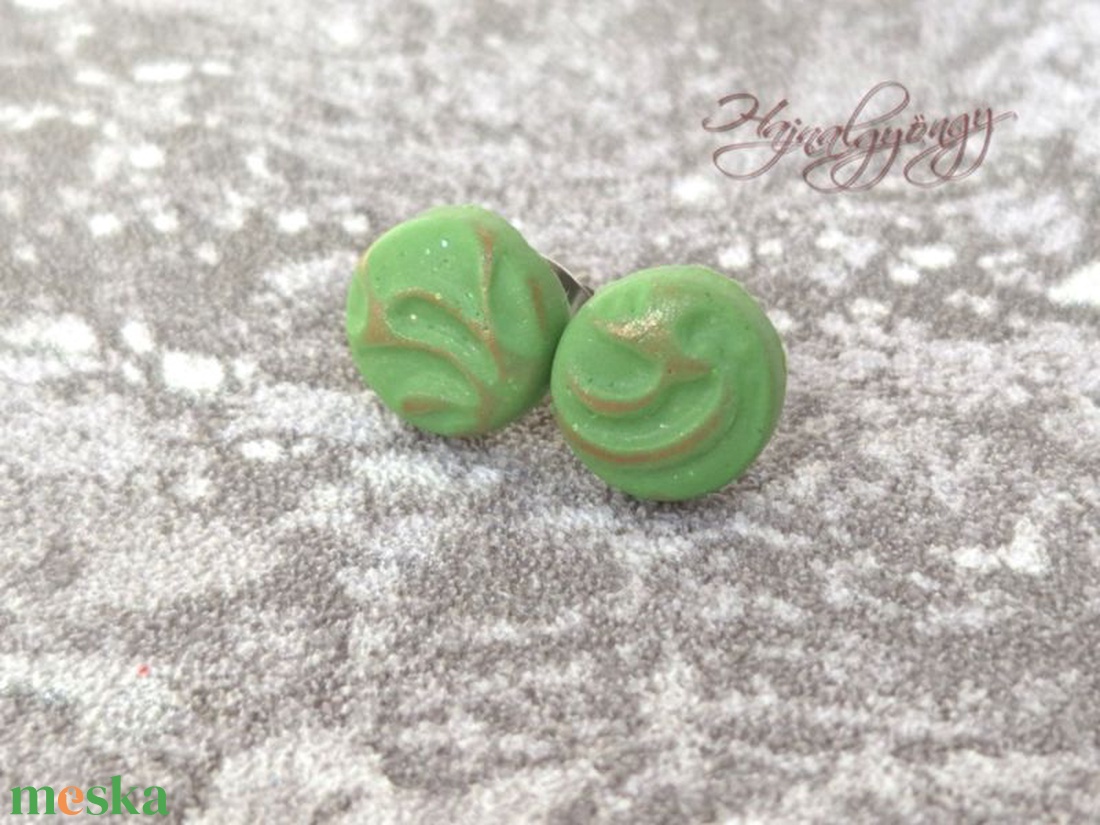 ZÖLD BRONZ fülbevaló 10 mm - ékszer - fülbevaló - pötty fülbevaló - Meska.hu